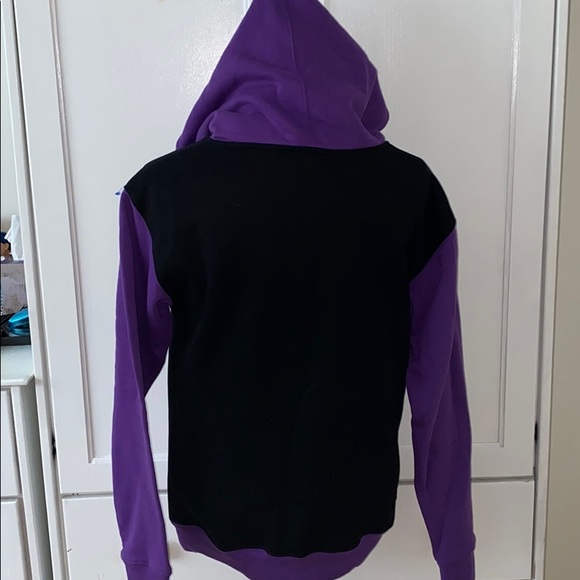NWOT Exclusive Los Angles Lakers Classic Hoodie - Picture 2 of 3